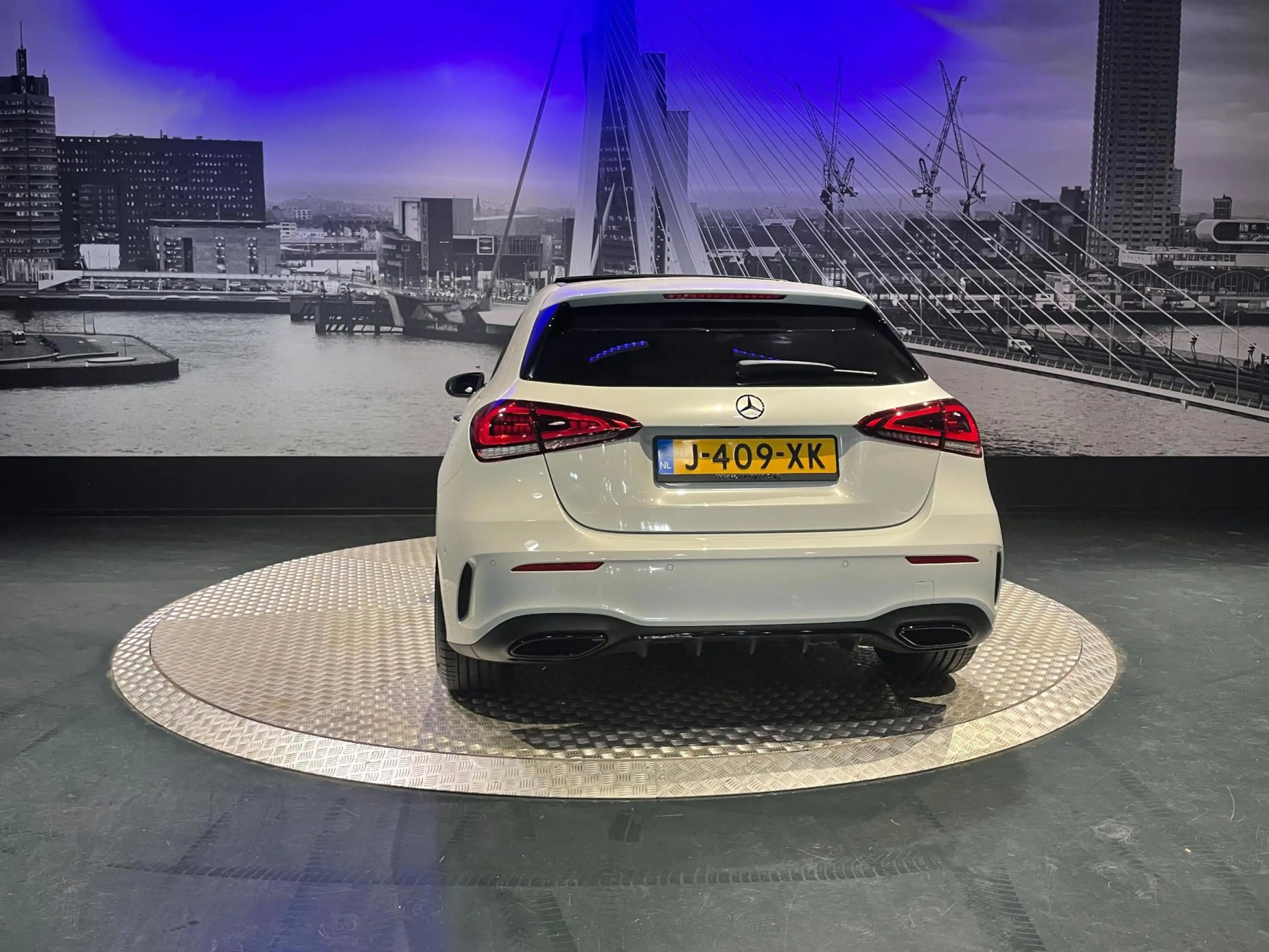 Mercedes-Benz A 180 Business Solution AMG *NL Auto*Led*Pano*Camera* — photo 11