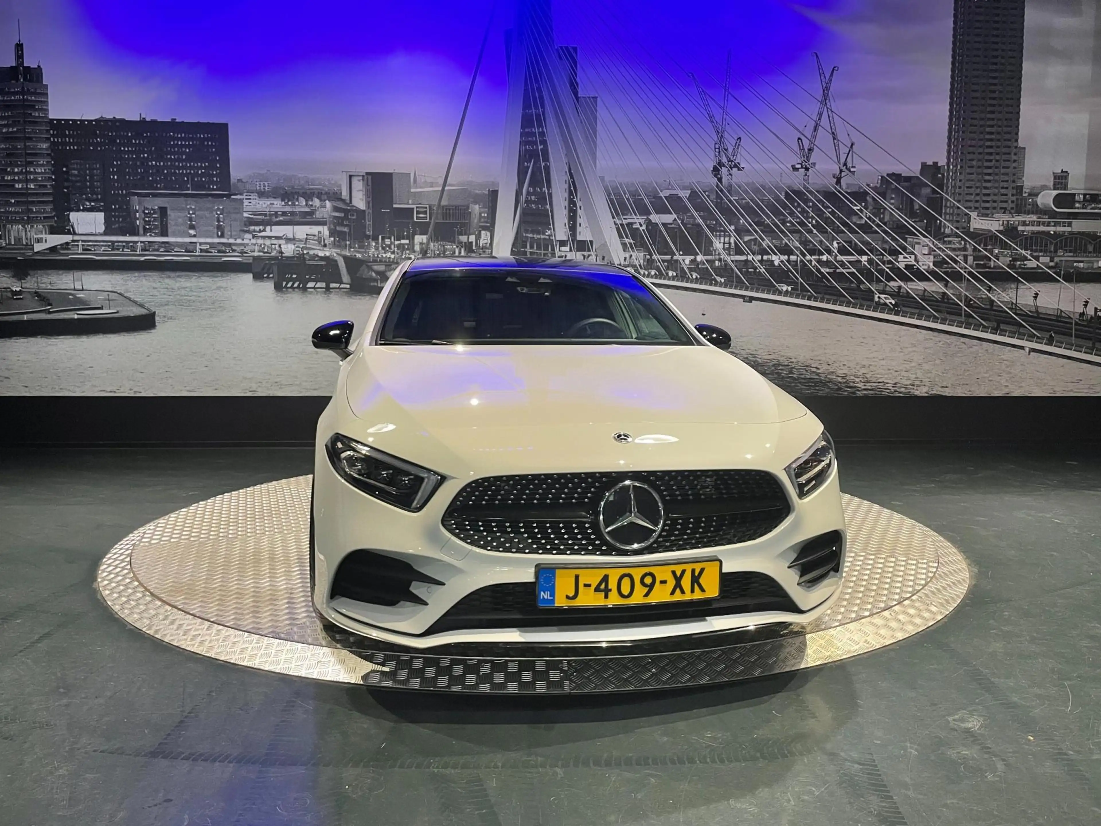 Mercedes-Benz A 180 Business Solution AMG *NL Auto*Led*Pano*Camera* — photo 5
