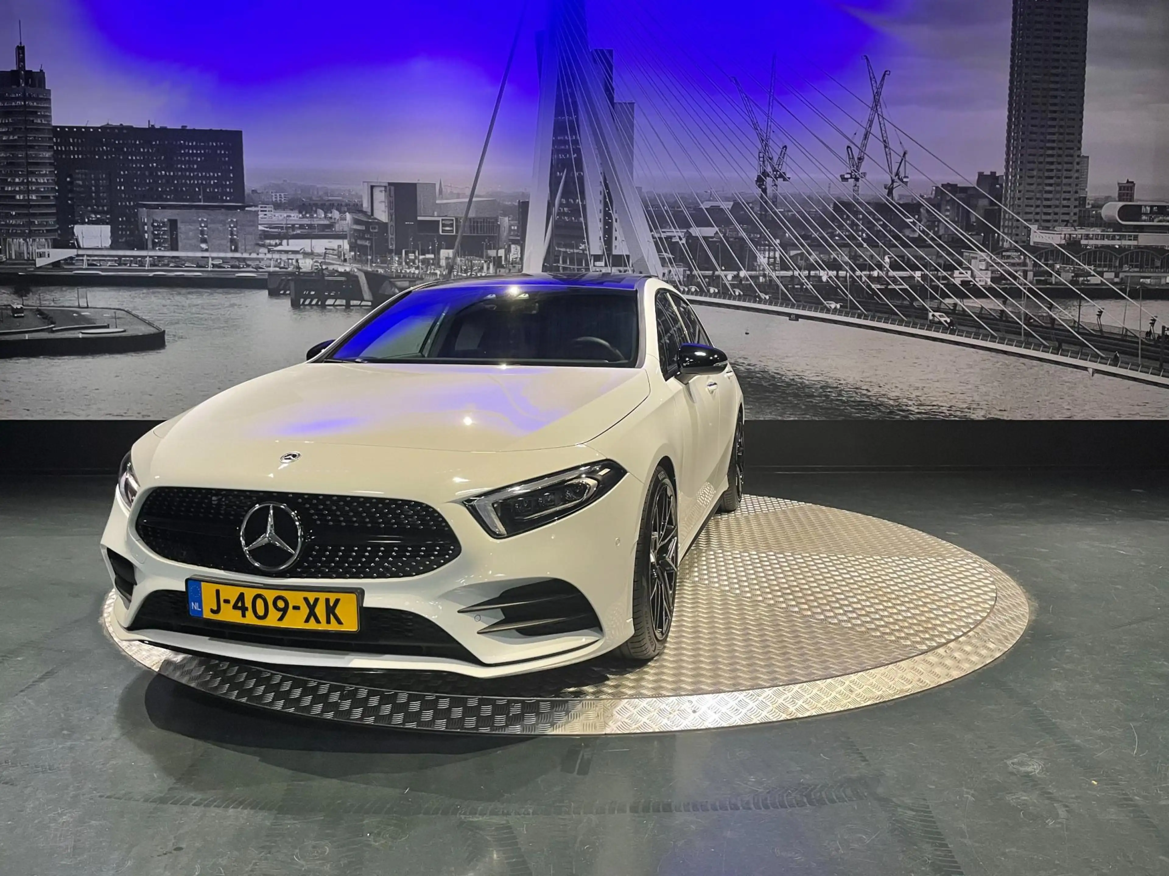 Mercedes-Benz A 180 Business Solution AMG *NL Auto*Led*Pano*Camera* — photo 6