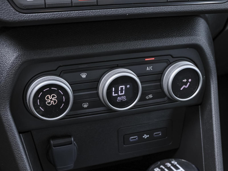 Dacia Sandero Stepway Expression TCe 110 SHZ PDC KLIMA — photo 14