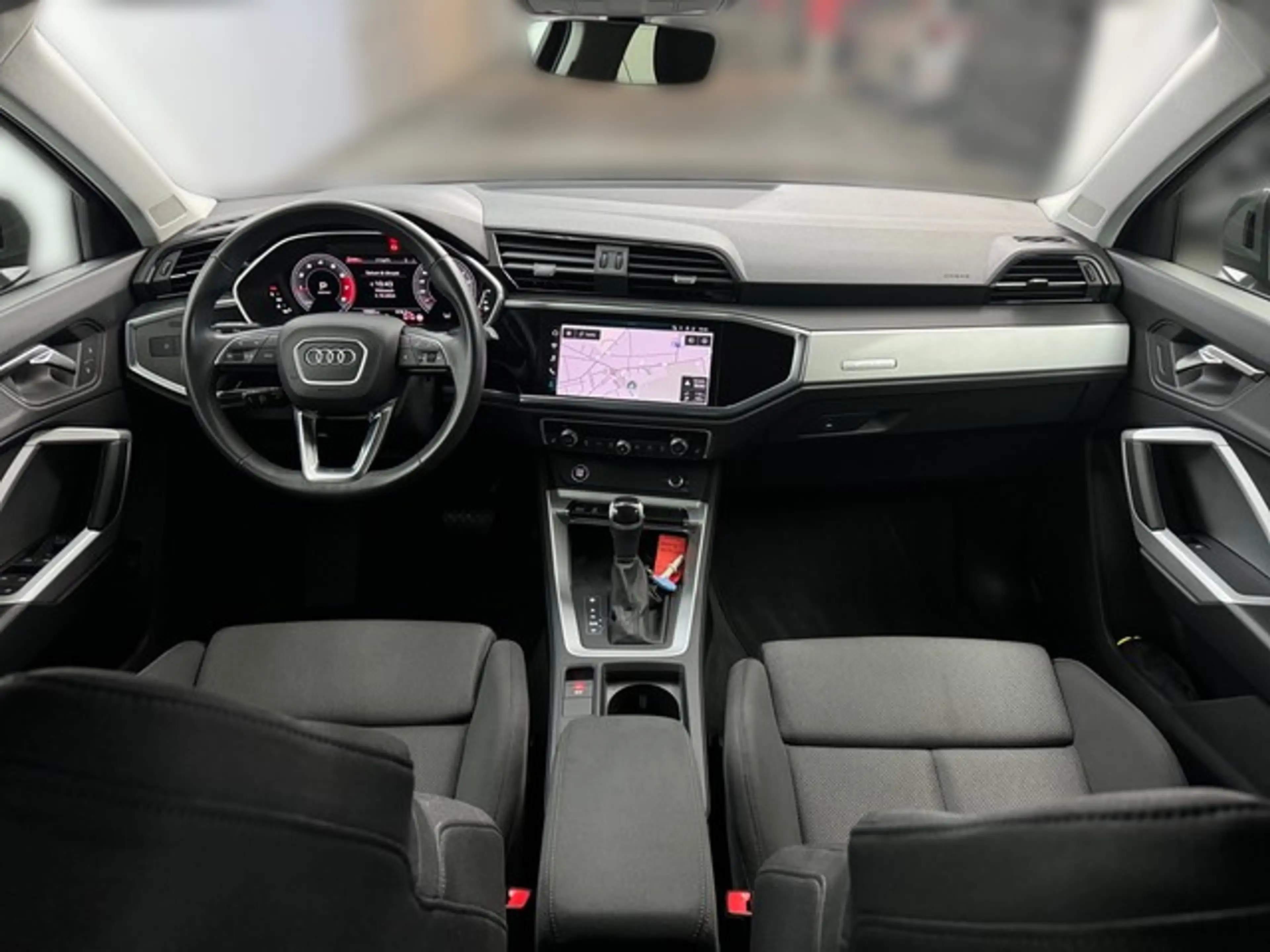 Audi Q3 advanced LED BUSINESS KAMERA NAVI KOMFORTPAKET ... — photo 9