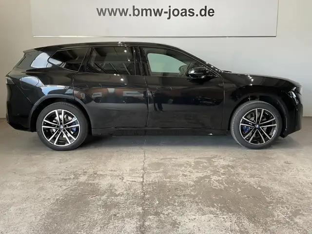 BMW Ix3 view 11