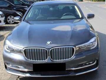 740e iPerformance / GLASDACH ELEKTRISCH / KAMERA / LED