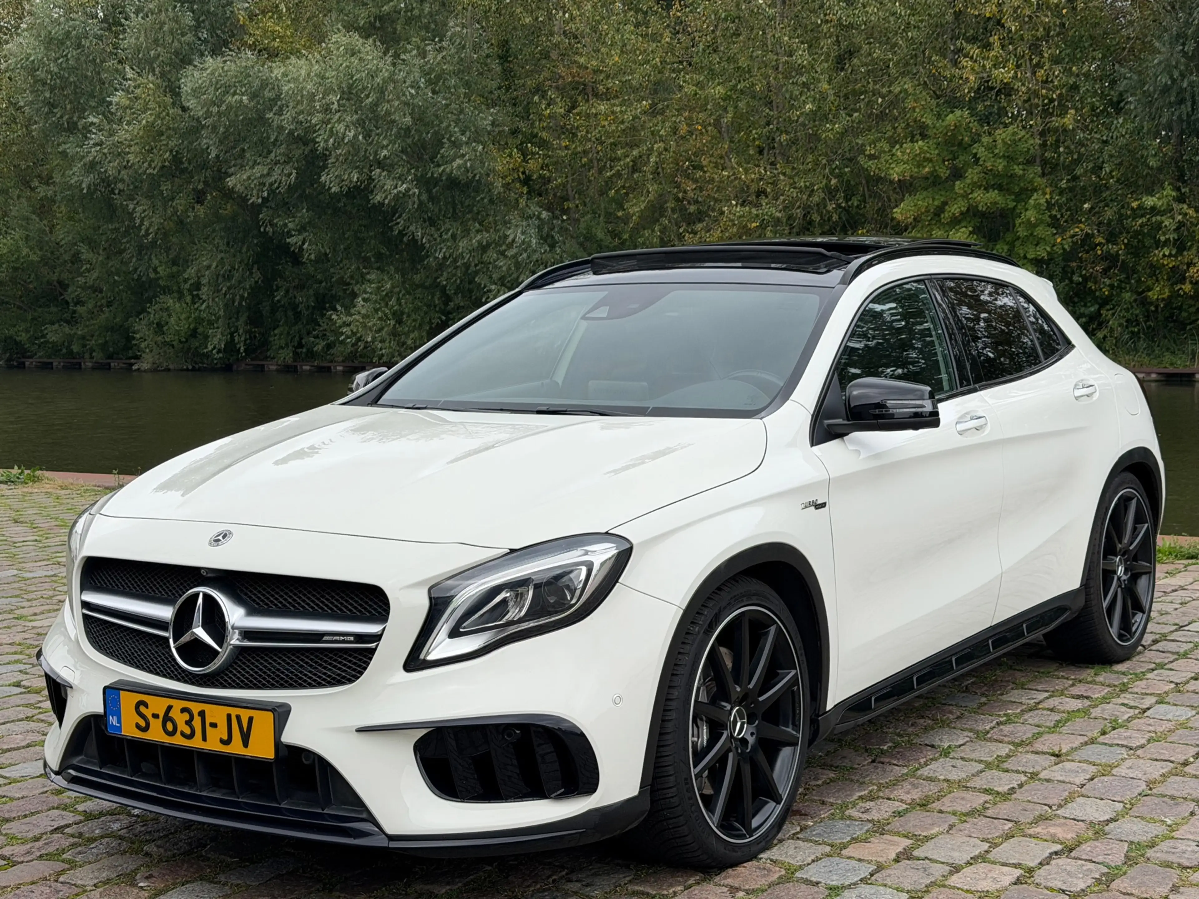 Mercedes-Benz GLA 45 AMG 4MATIC Premium Plus DEALER ONDERHOUDEN H&K SOUND D — photo 2
