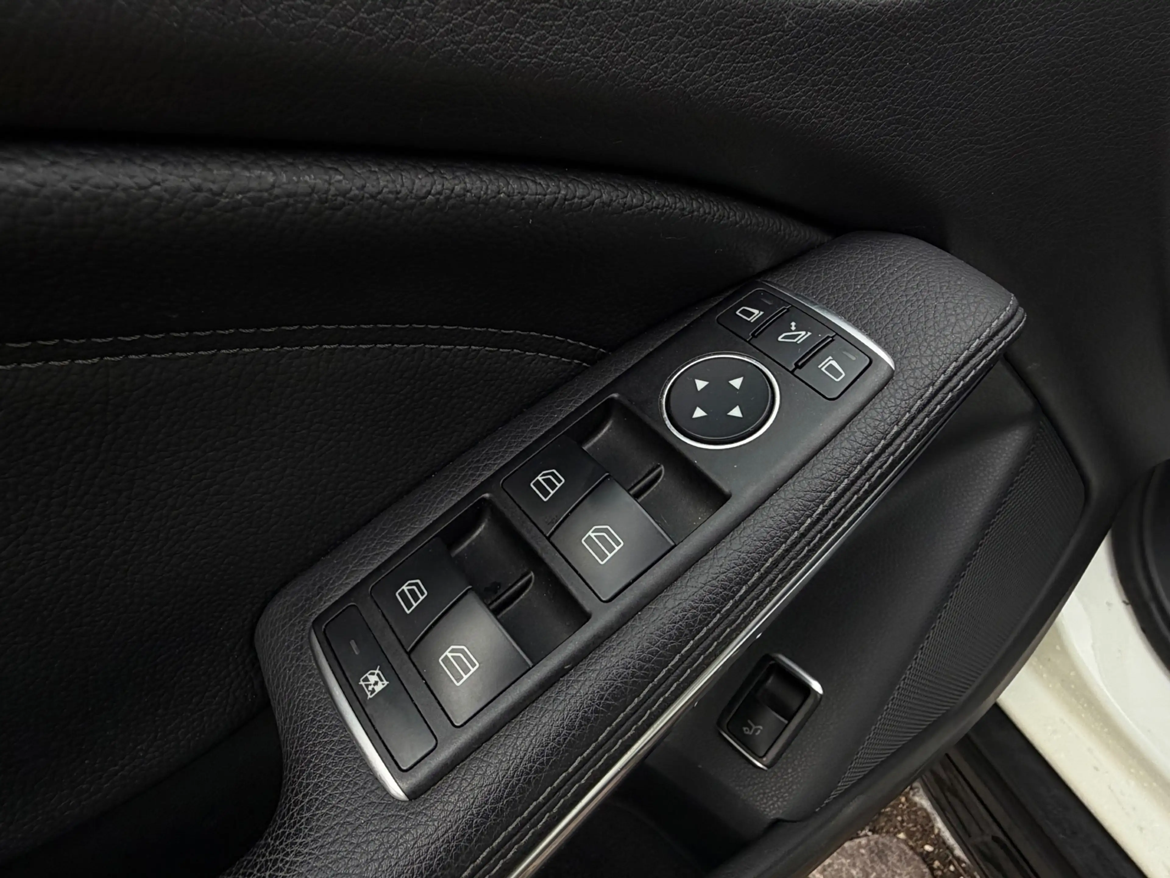 Mercedes-Benz GLA 45 AMG 4MATIC Premium Plus DEALER ONDERHOUDEN H&K SOUND D — photo 16