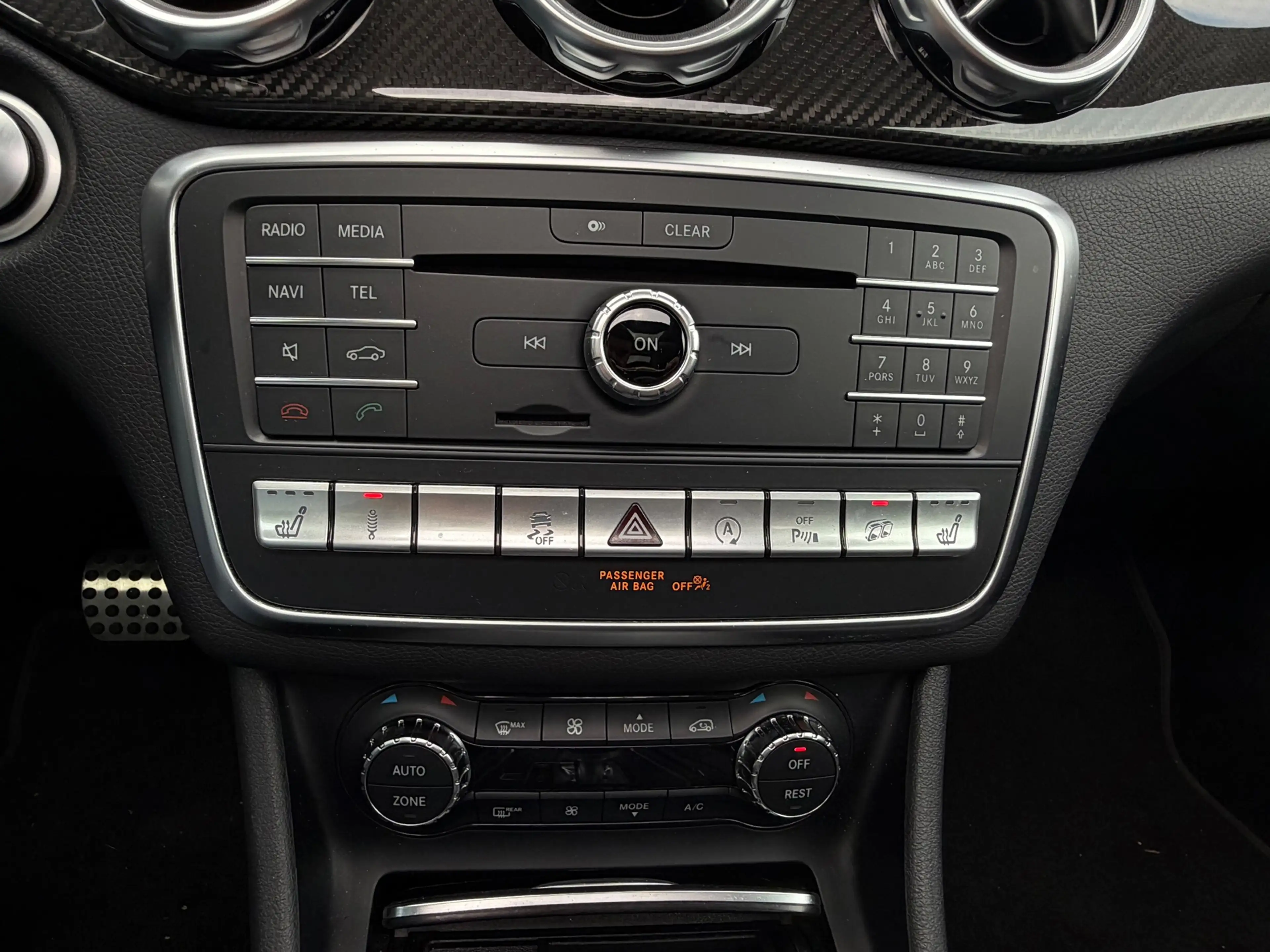 Mercedes-Benz GLA 45 AMG 4MATIC Premium Plus DEALER ONDERHOUDEN H&K SOUND D — photo 22