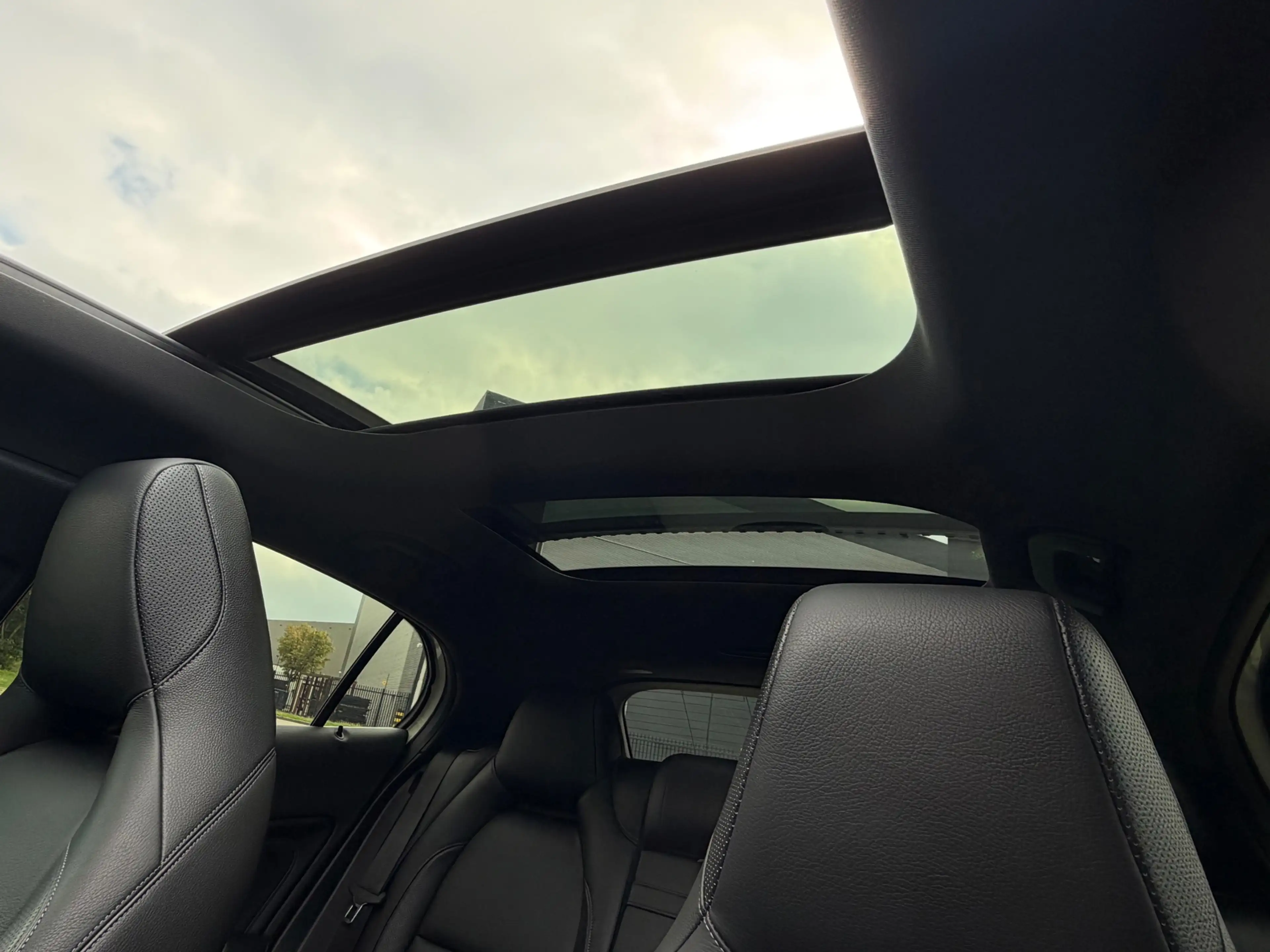 Mercedes-Benz GLA 45 AMG 4MATIC Premium Plus DEALER ONDERHOUDEN H&K SOUND D — photo 26