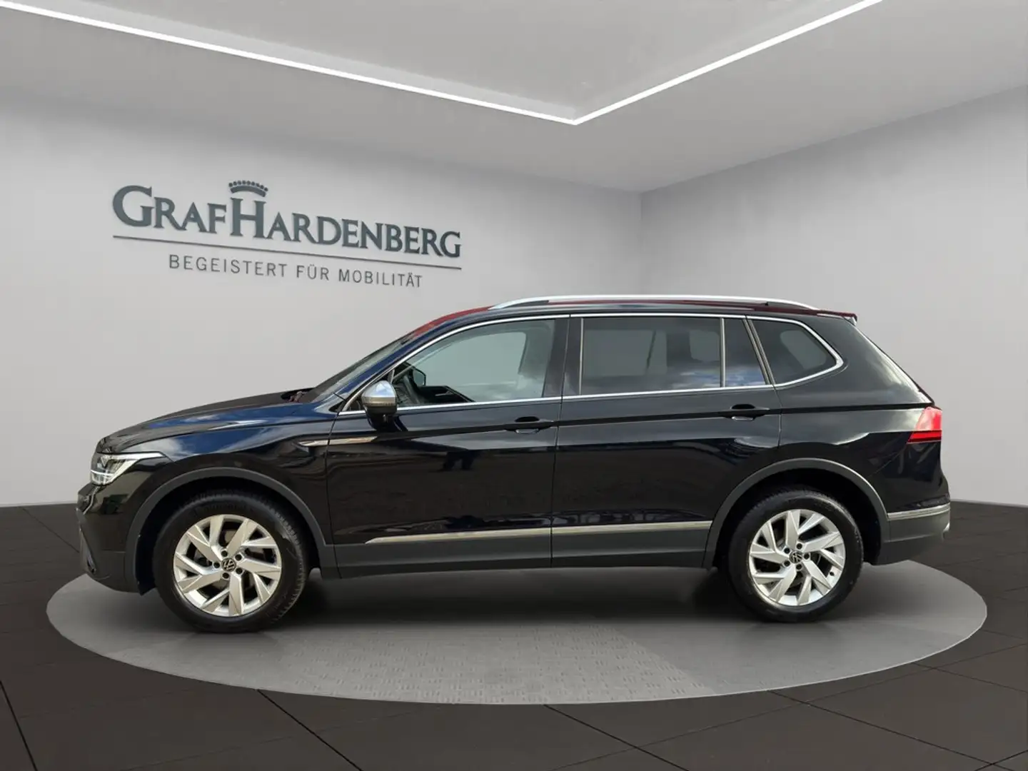 Volkswagen Tiguan Allspace Life 1.5 TSI DSG 7Sitze Navi AHK Schwarz - 2