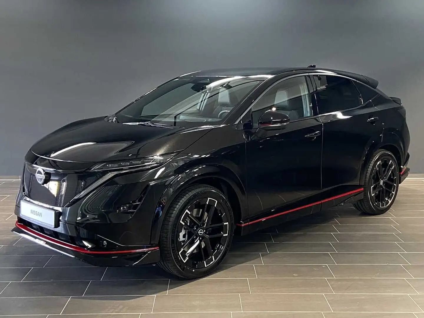 Nissan Ariya NISMO 87 kWh e-4ORCE AWD Schwarz - 1