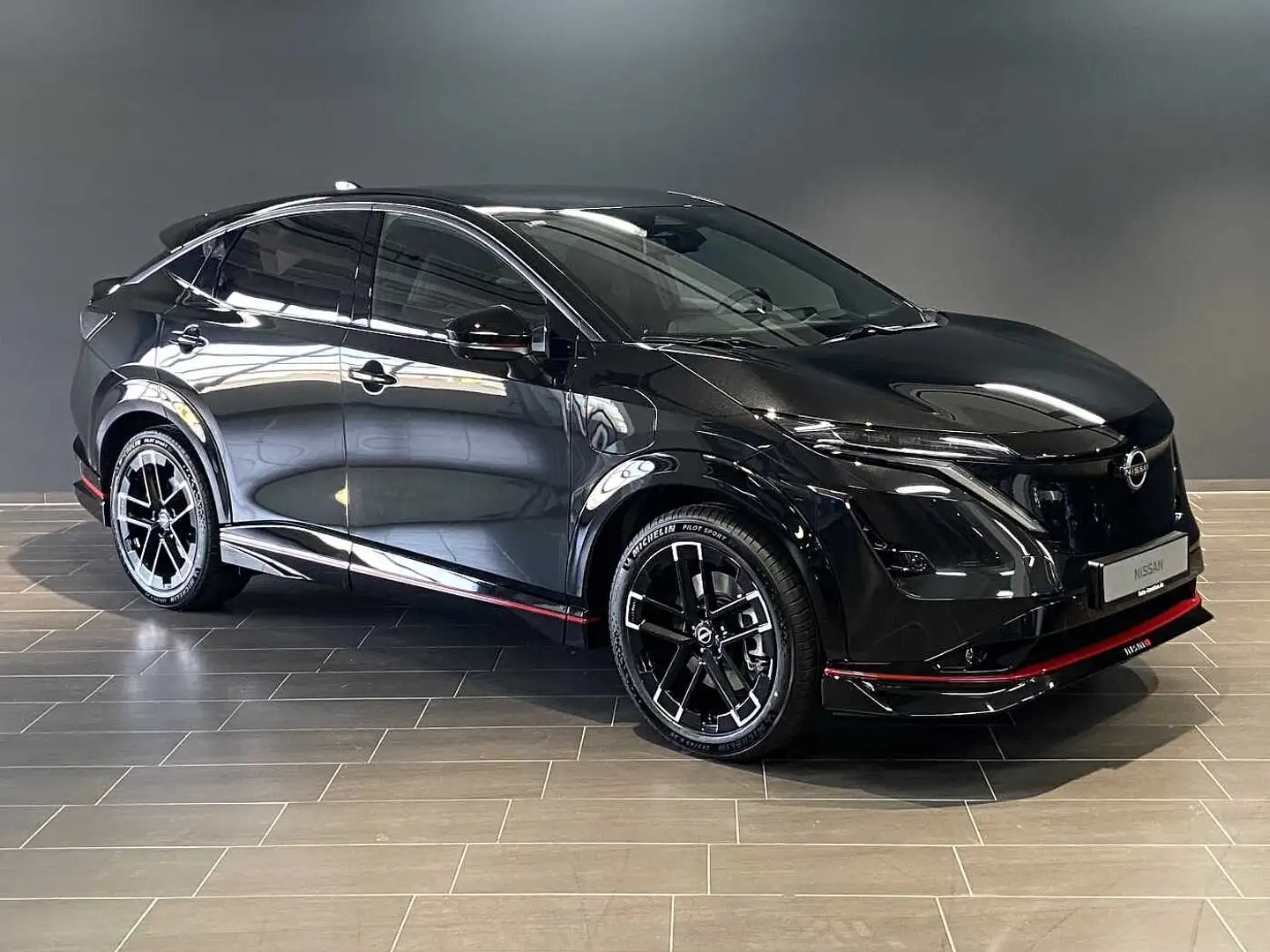 Nissan Ariya NISMO 87 kWh e-4ORCE AWD Schwarz - 2