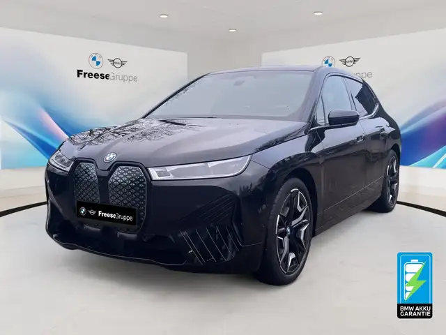 BMW iX xDrive40 AHK Laser 360° STANDHZ HEAD-UP PANO