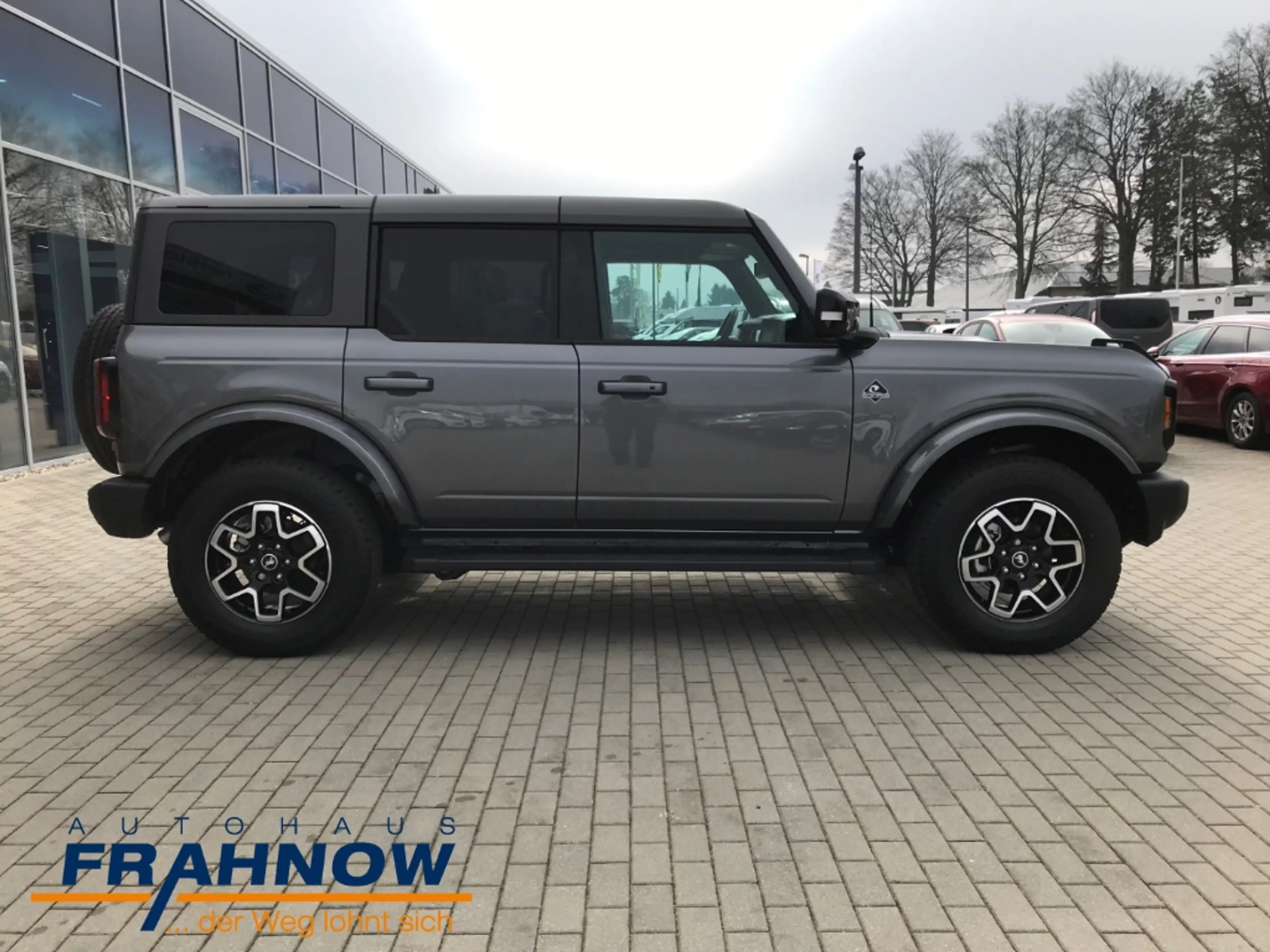 Ford Bronco 2.7 EcoBoost Outer Banks 4x4 LED NAVI ACC — photo 3