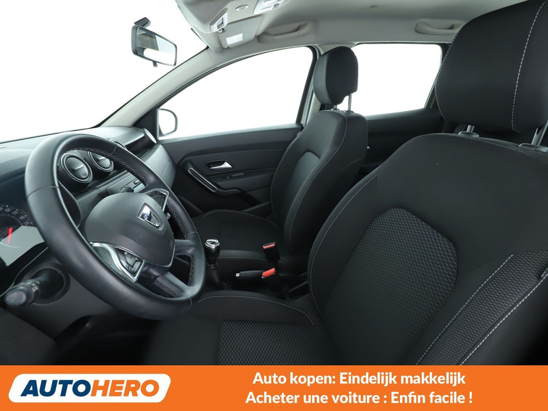 Dacia Duster 1.6 SCe Comfort — photo 13