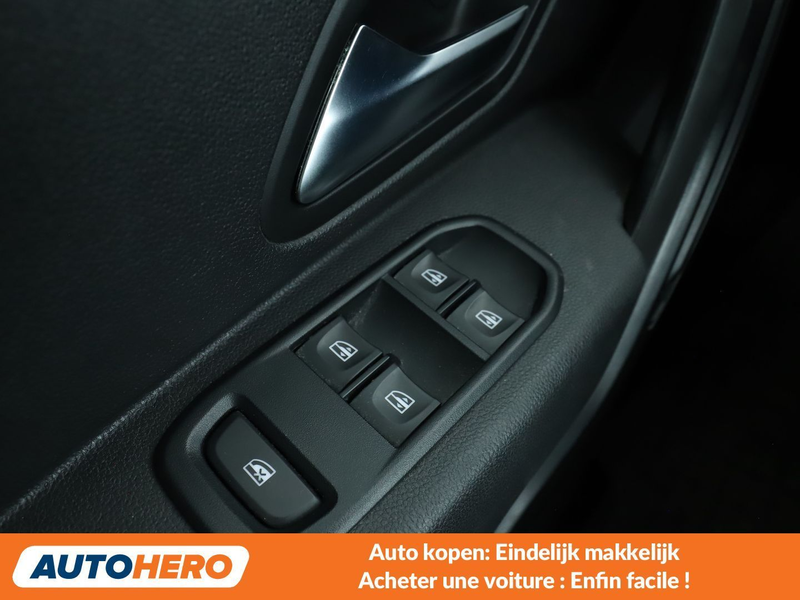 Dacia Duster 1.6 SCe Comfort — photo 12