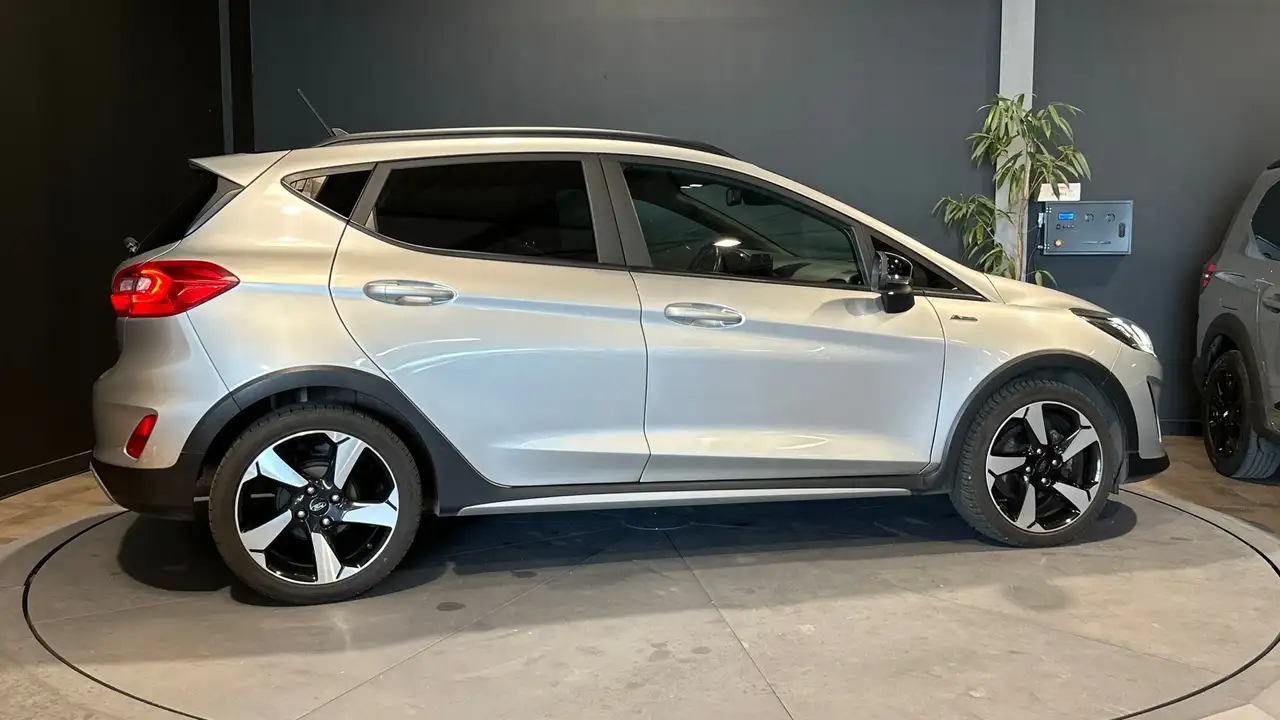 Ford Fiesta Active — photo 5