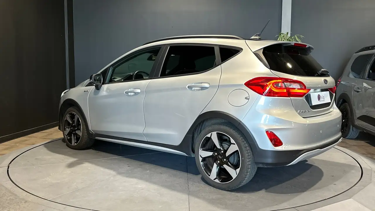 Ford Fiesta Active — photo 8