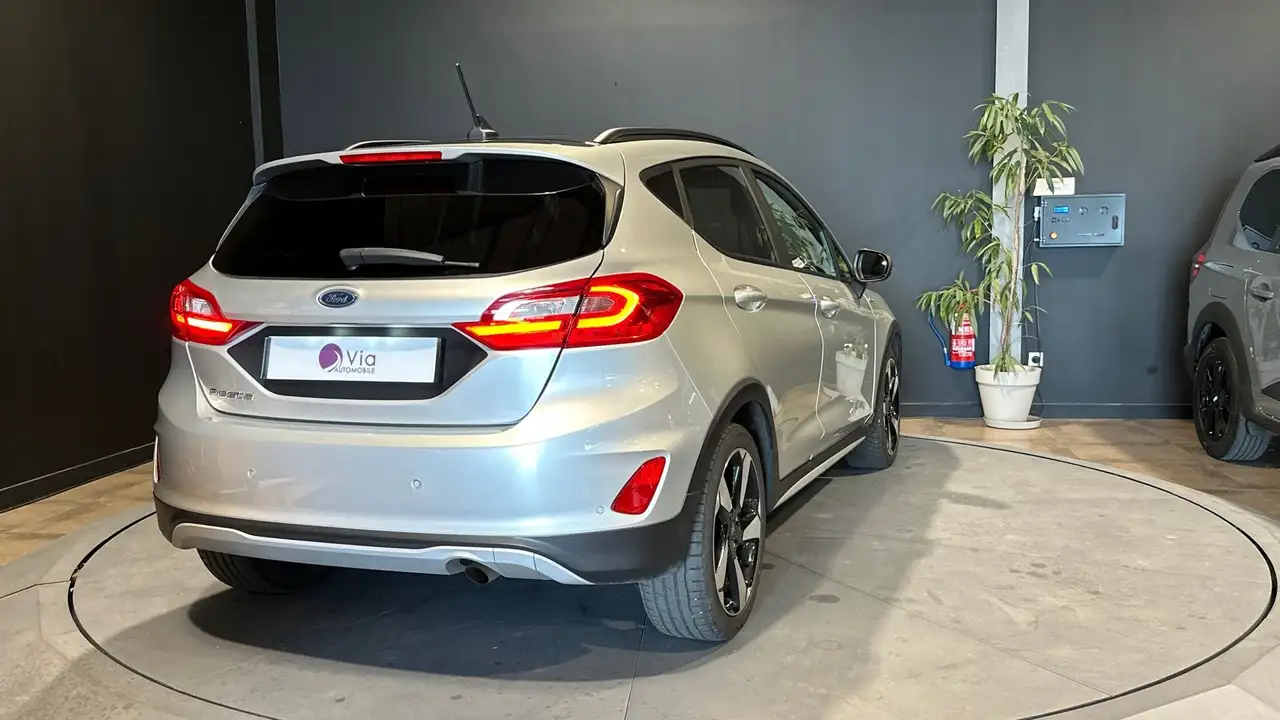 Ford Fiesta Active — photo 6