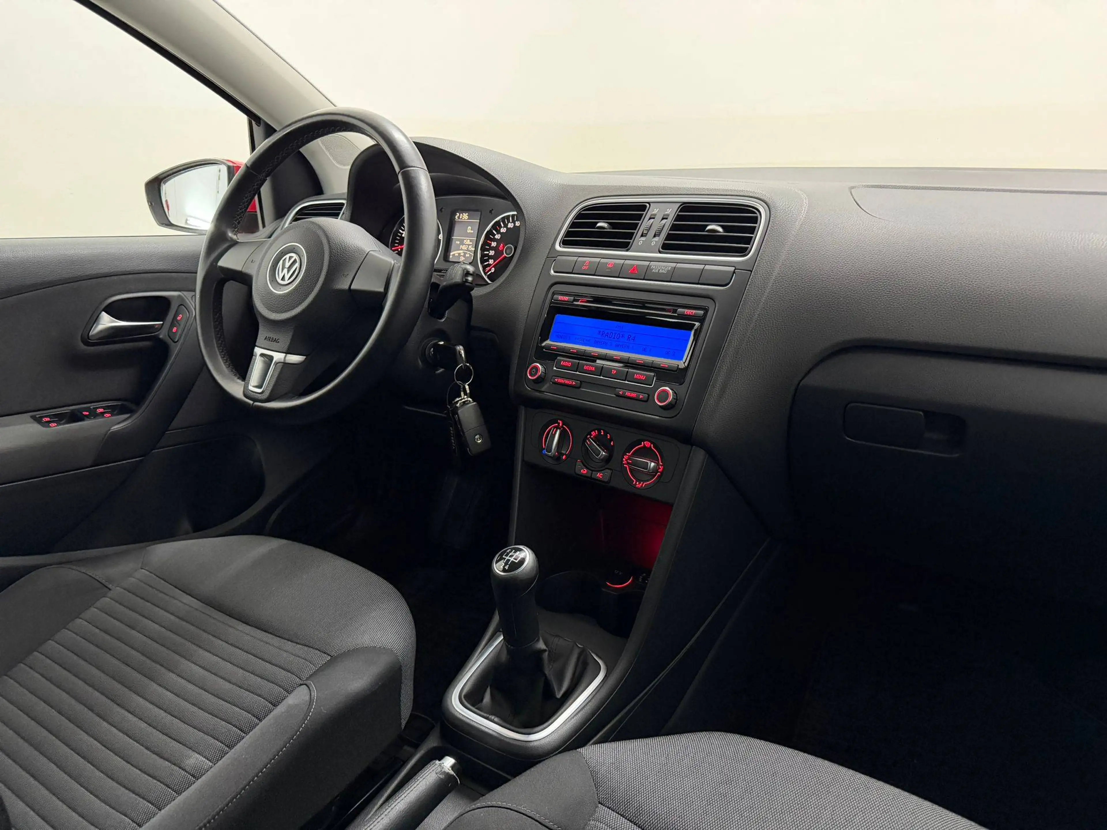 Volkswagen Polo 4FRIENDS 1,2 *ERSTBESITZ* — photo 12