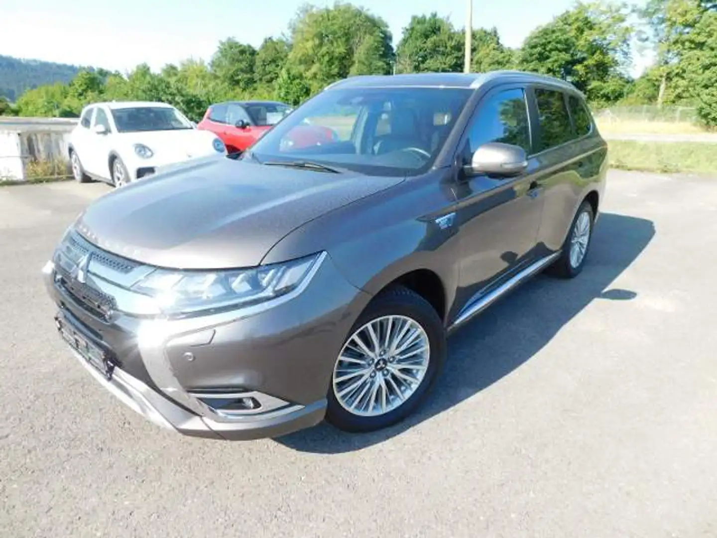Mitsubishi Outlander Outlander Plug-in Hybrid TOP 2.4 MIVEC 4WD Braun - 1