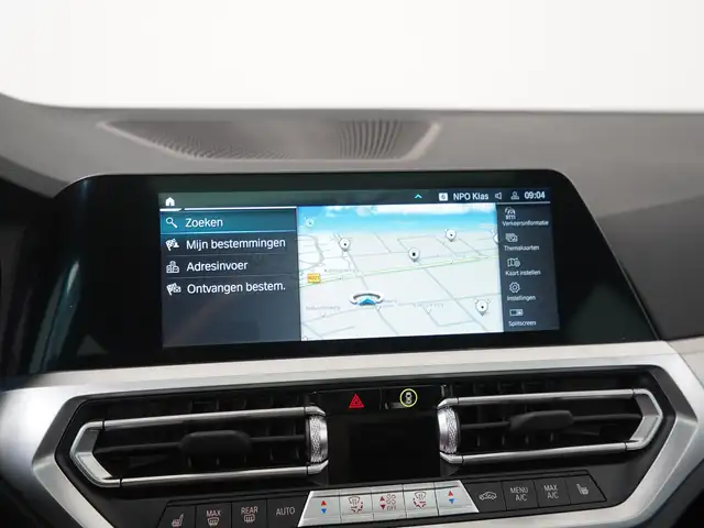 BMW 3 Series view 14