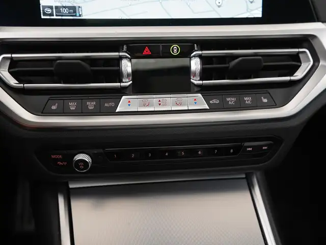 BMW 3 Series view 12