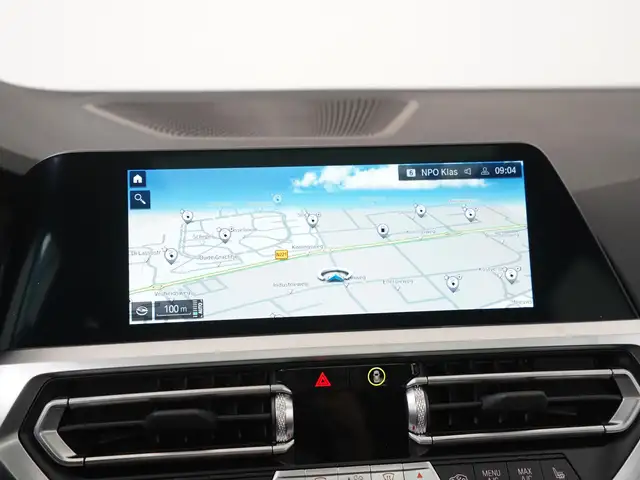 BMW 3 Series view 13