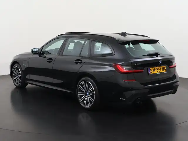 BMW 3 Series view 7