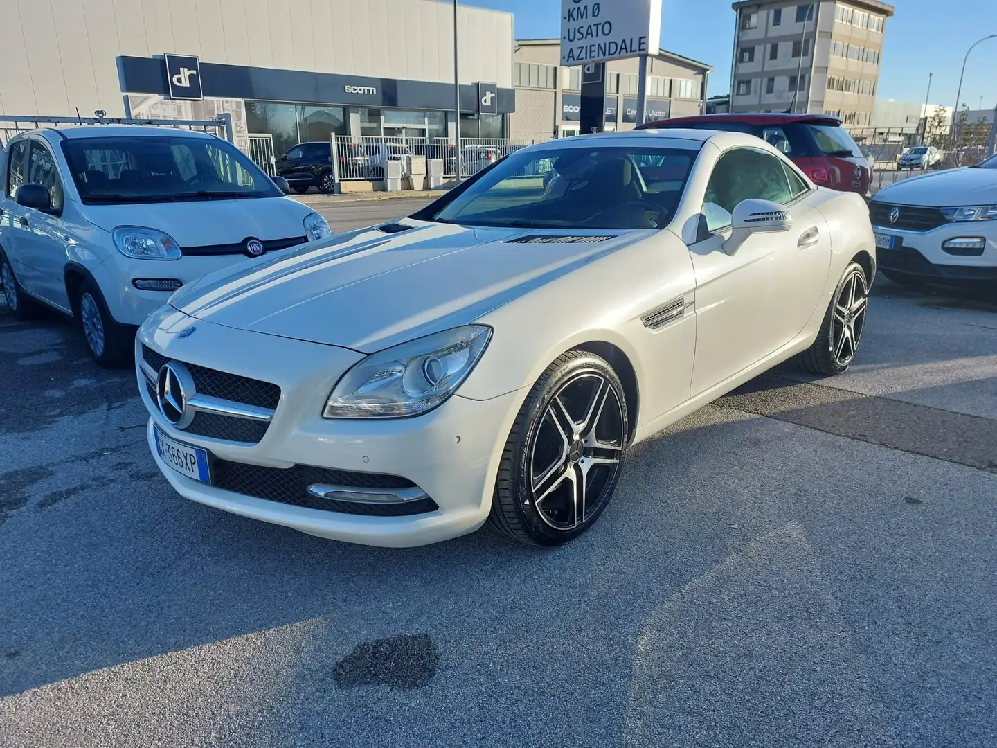 Mercedes-Benz SLK 250 1.8 BENZINA AMG EST CABRIO Blanc - 1