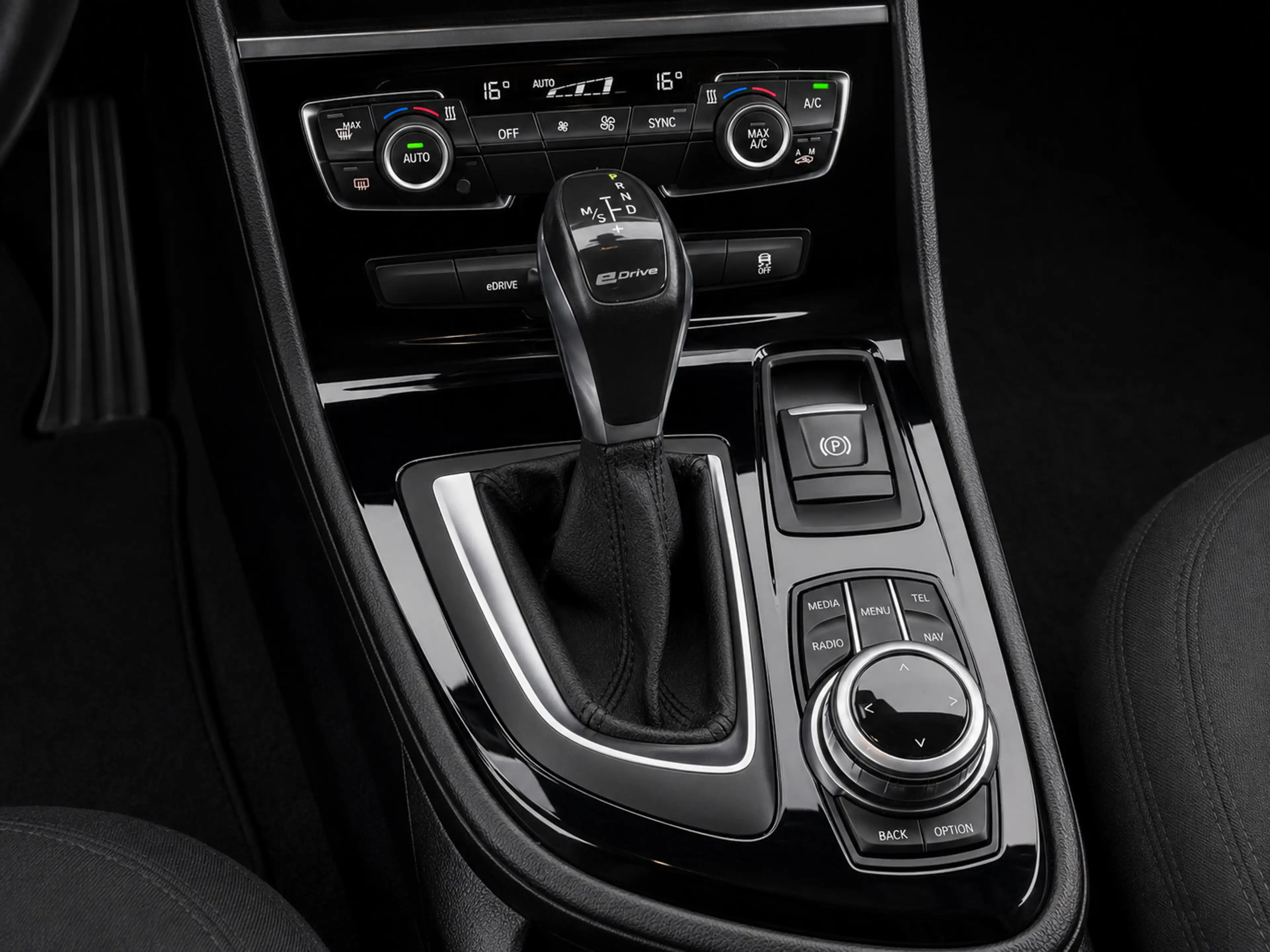 BMW 225 2-serie Active Tourer 225xe iPerformance Centennia — photo 15