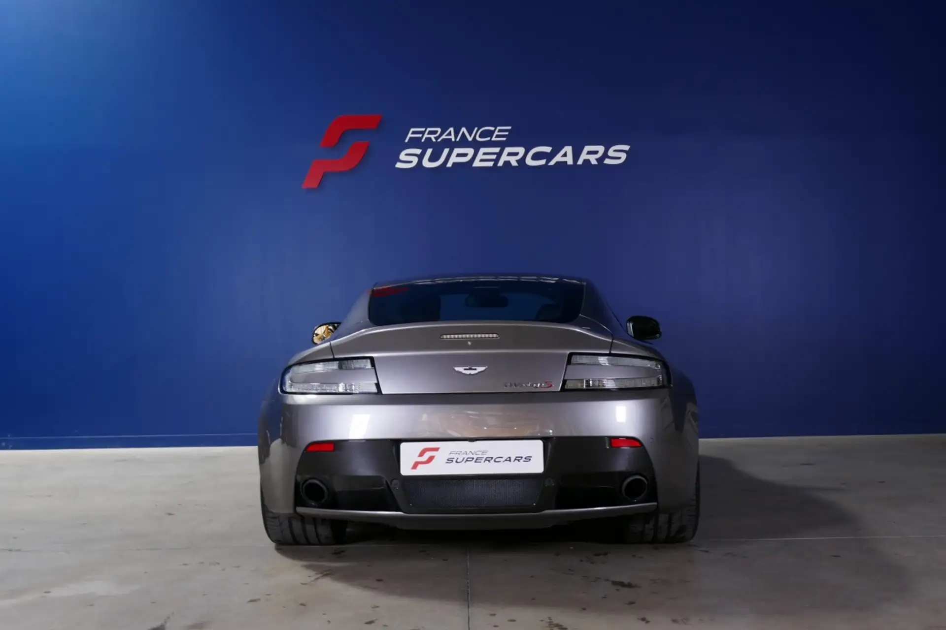 애스턴마틴 밴티지 V12 Vantage S 2015 실버 사진 4