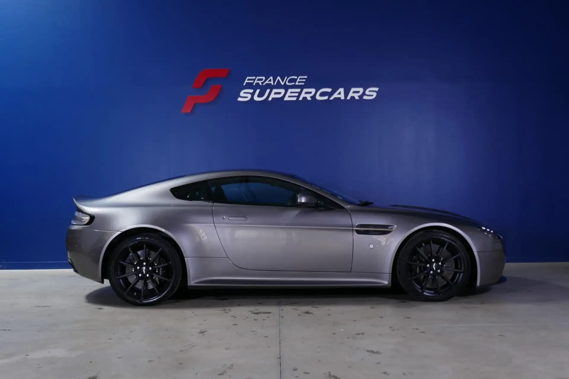 애스턴마틴 밴티지 V12 Vantage S 2015 실버 사진 6