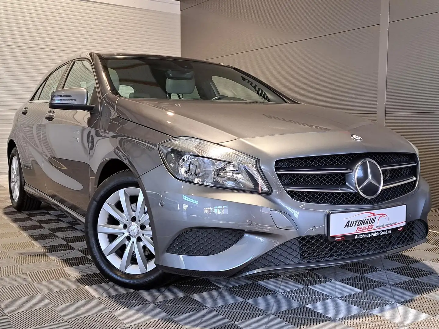 Mercedes-Benz A 180 CDI °PDC°Pano°BT°FSE°Klima°Shzg°Leder° Grey - 1