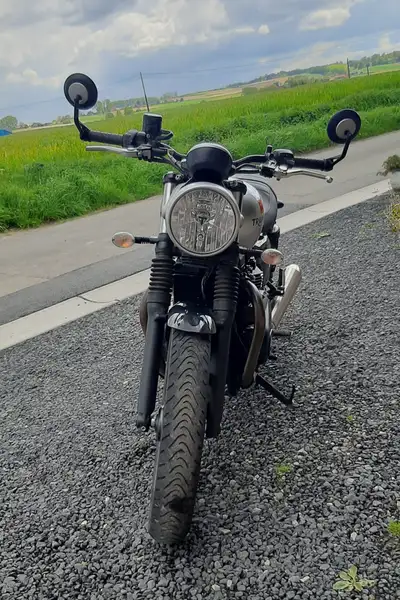 Triumph Street Twin - foto 4