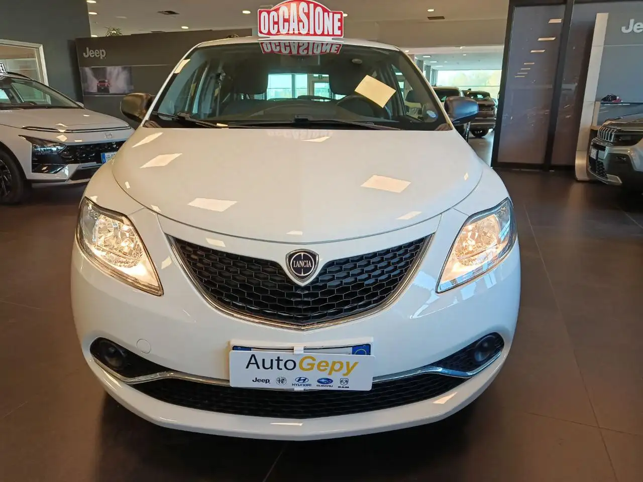 Lancia Ypsilon