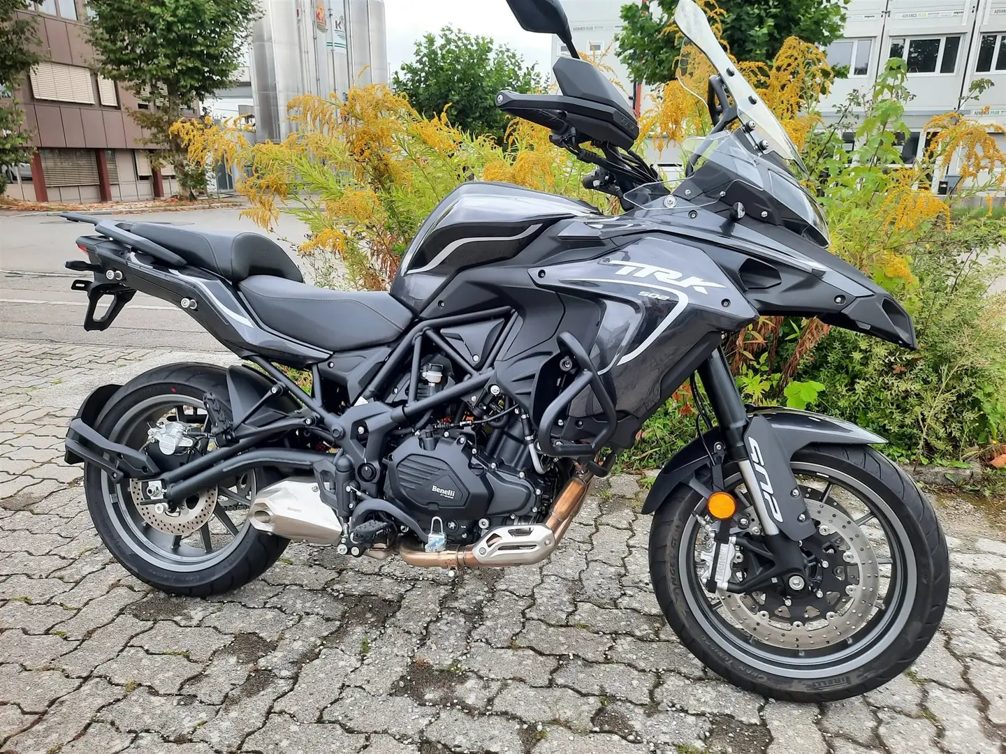 Benelli TRK 502 ANGEBOT 15 JAHRE MOROQUAD Gris - 2