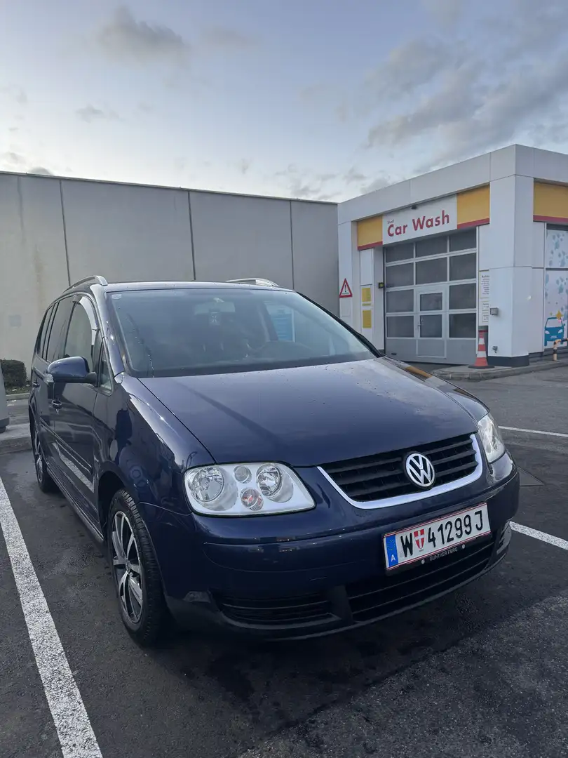 Volkswagen Touran Blau - 1