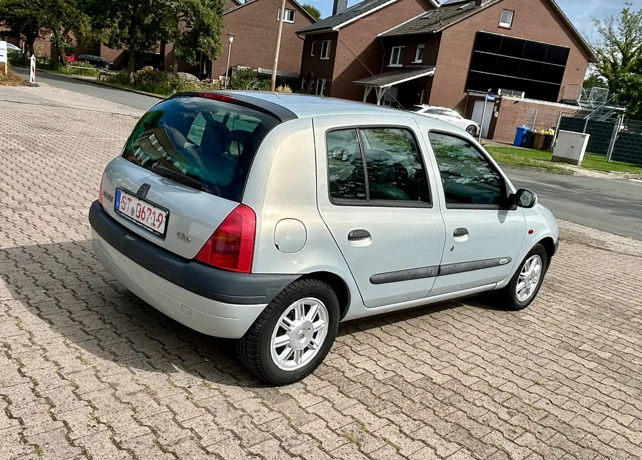 Renault Clio 1.6 16V Initiale VOLLEDER TÜV 09/2027 ALUFELGEN, foto 3
