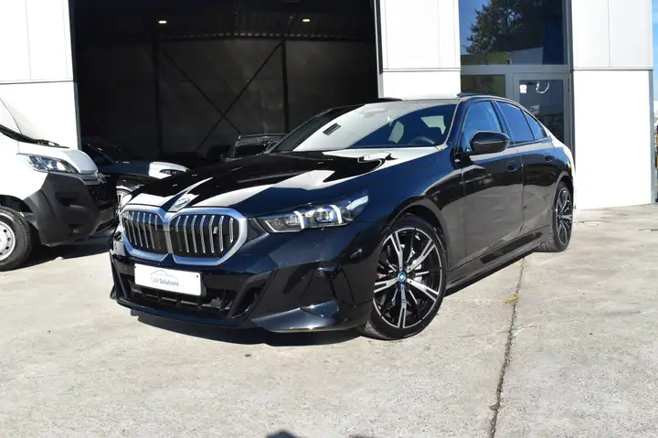 BMW i5 eDrive40 Pack M *Pano - Full Options *