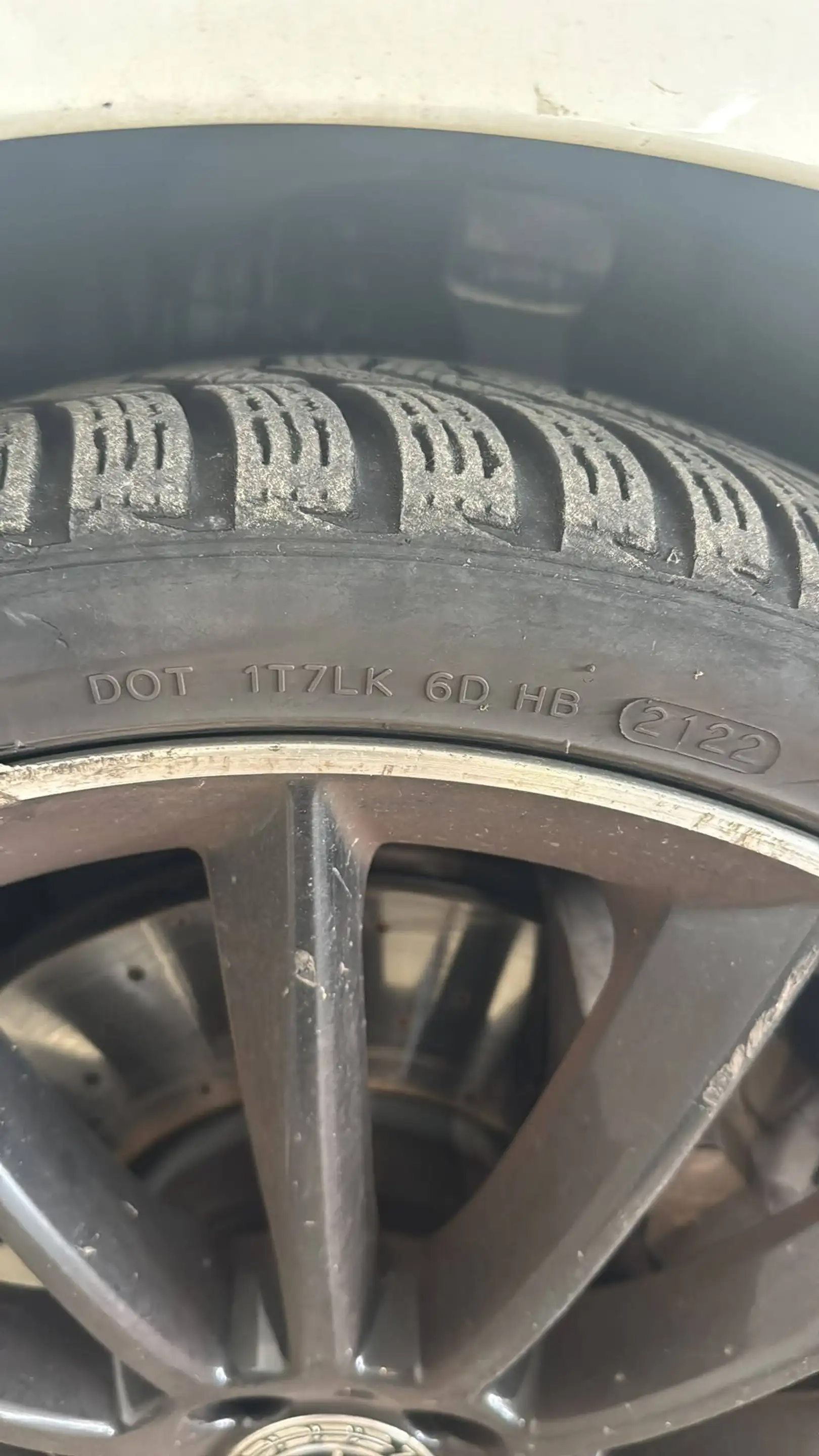BMW X6 — photo 10