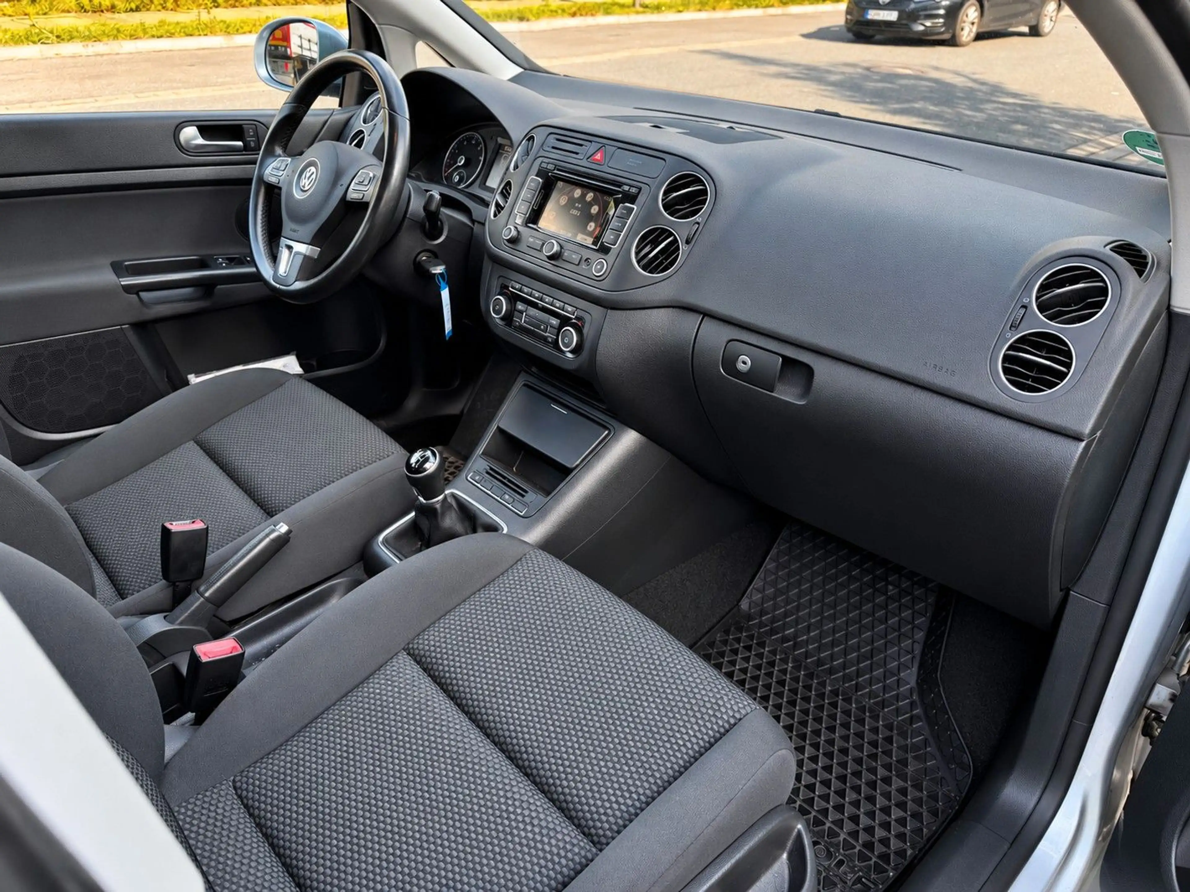 Volkswagen Golf Plus 1.2 TSI Trendline 105 PS Unfallfrei — photo 15