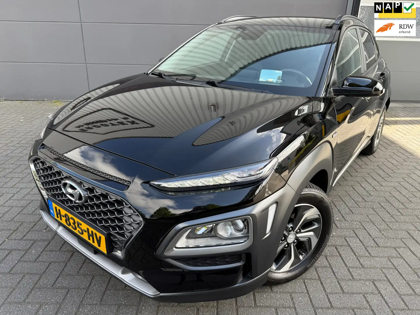 Hyundai KONA 1.6 GDI HEV Fashion*Automaat*CAMERA*CRUISE*AIRCO*N Zwart - 1