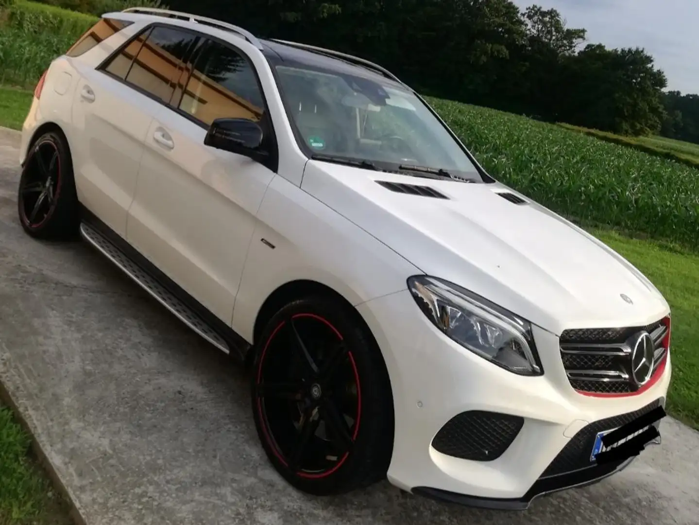 Mercedes-Benz GLE 450 GLE 450 AMG 4Matic 9G-TRONIC AMG Line Weiß - 1
