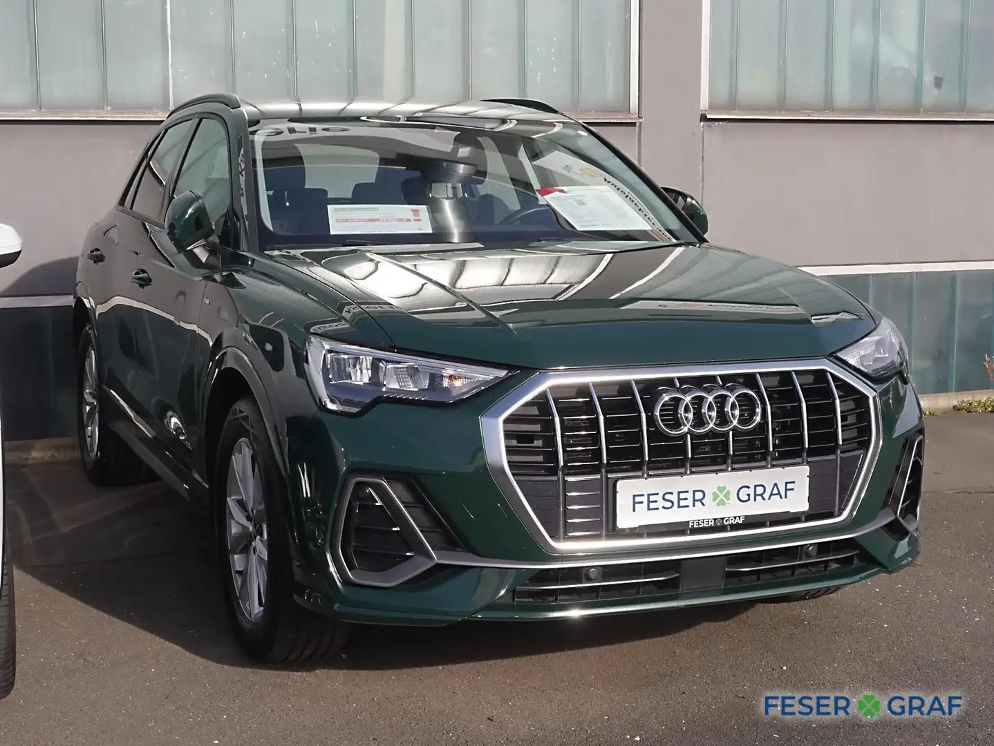 Audi Q3 35 TDI S line Ext. GRA LED Navi Pano Sitzh. Grün - 2