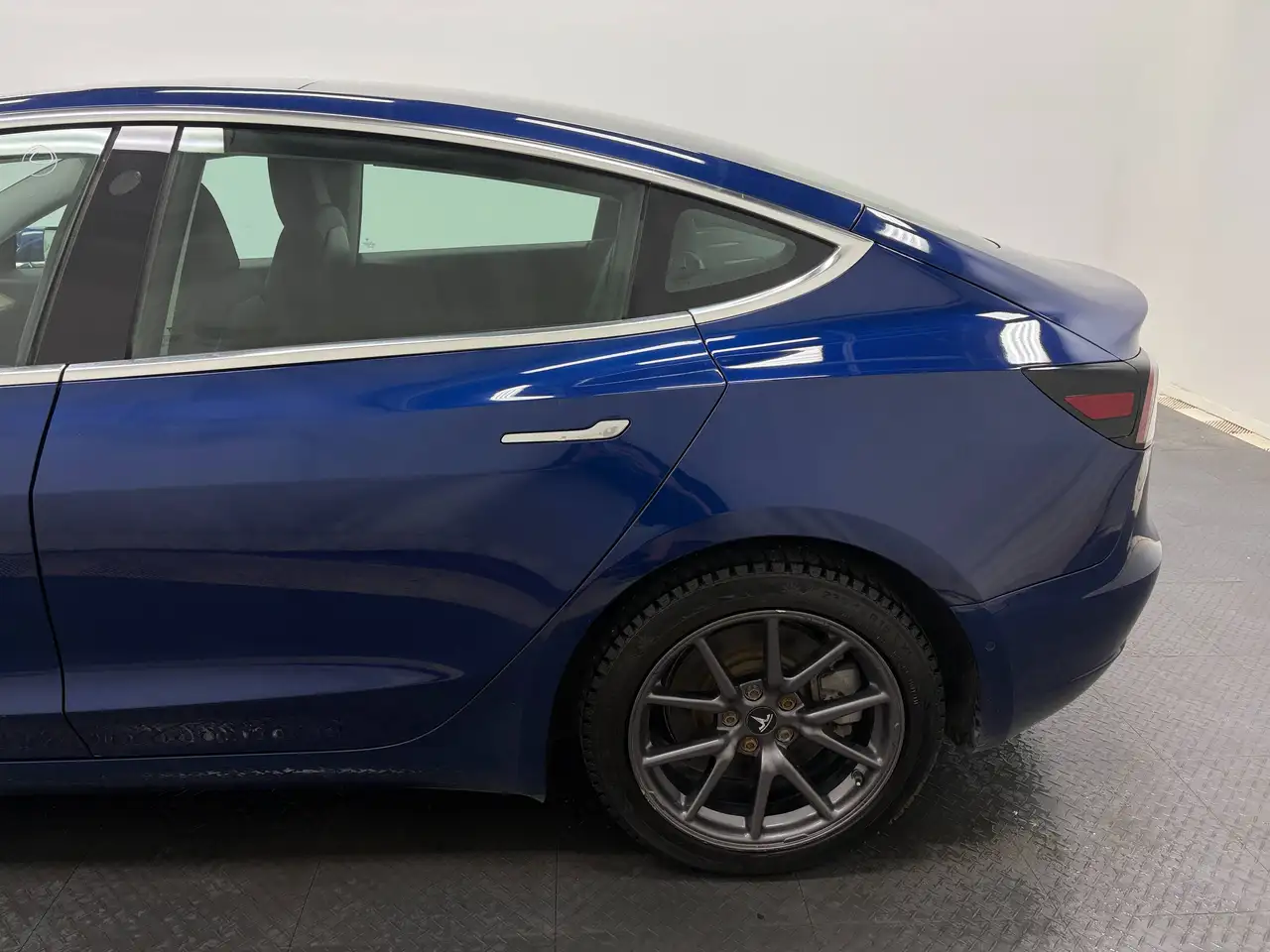 Tesla Model 3 fotografie Tesla Model 3