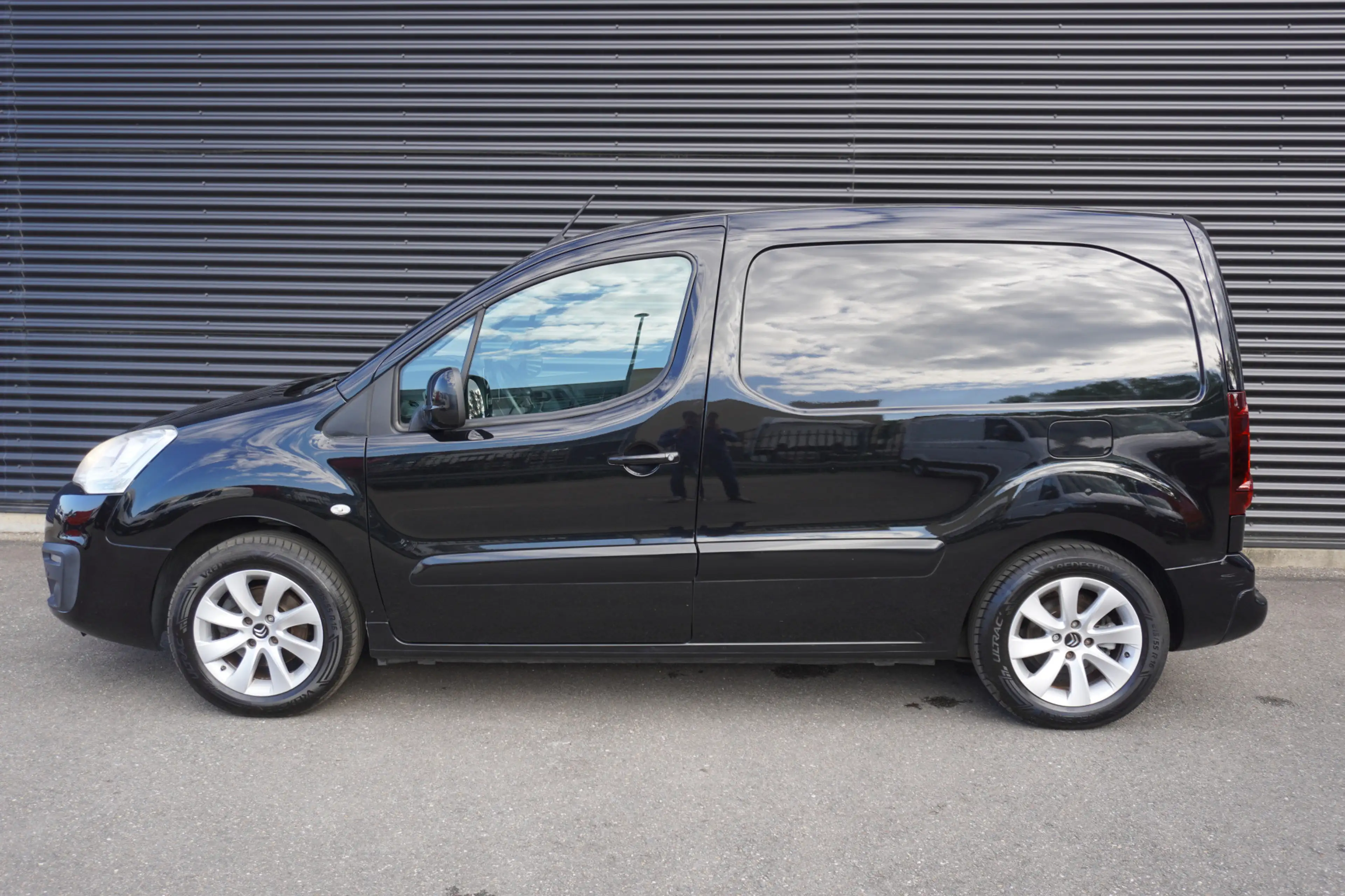 Citroen Berlingo 100pk Euro6 Automaat Trekhaak Camera Cruise contro — photo 4