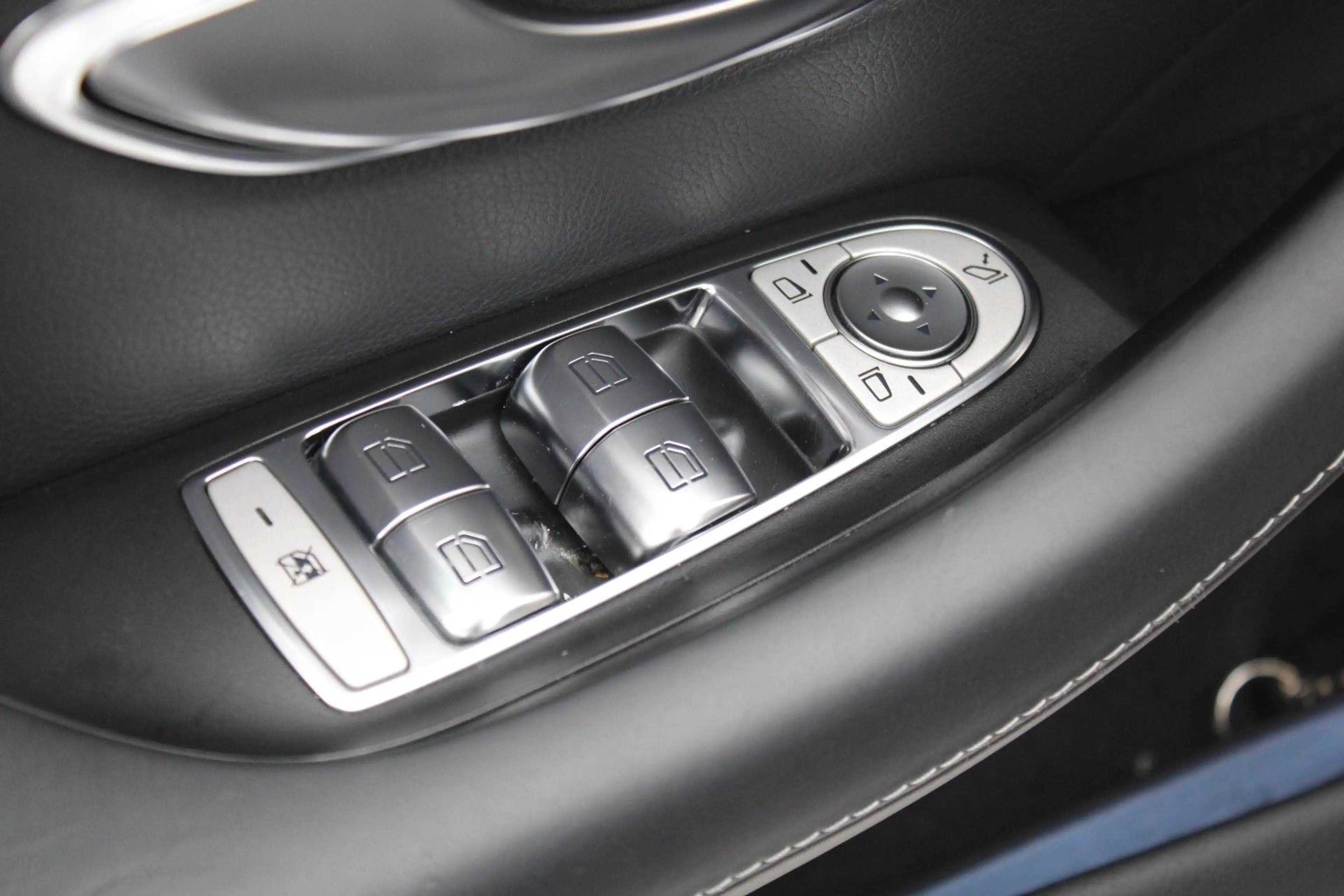 Mercedes-Benz AMG GT 63 S 4Matic+ *Werksgarantie* — photo 7