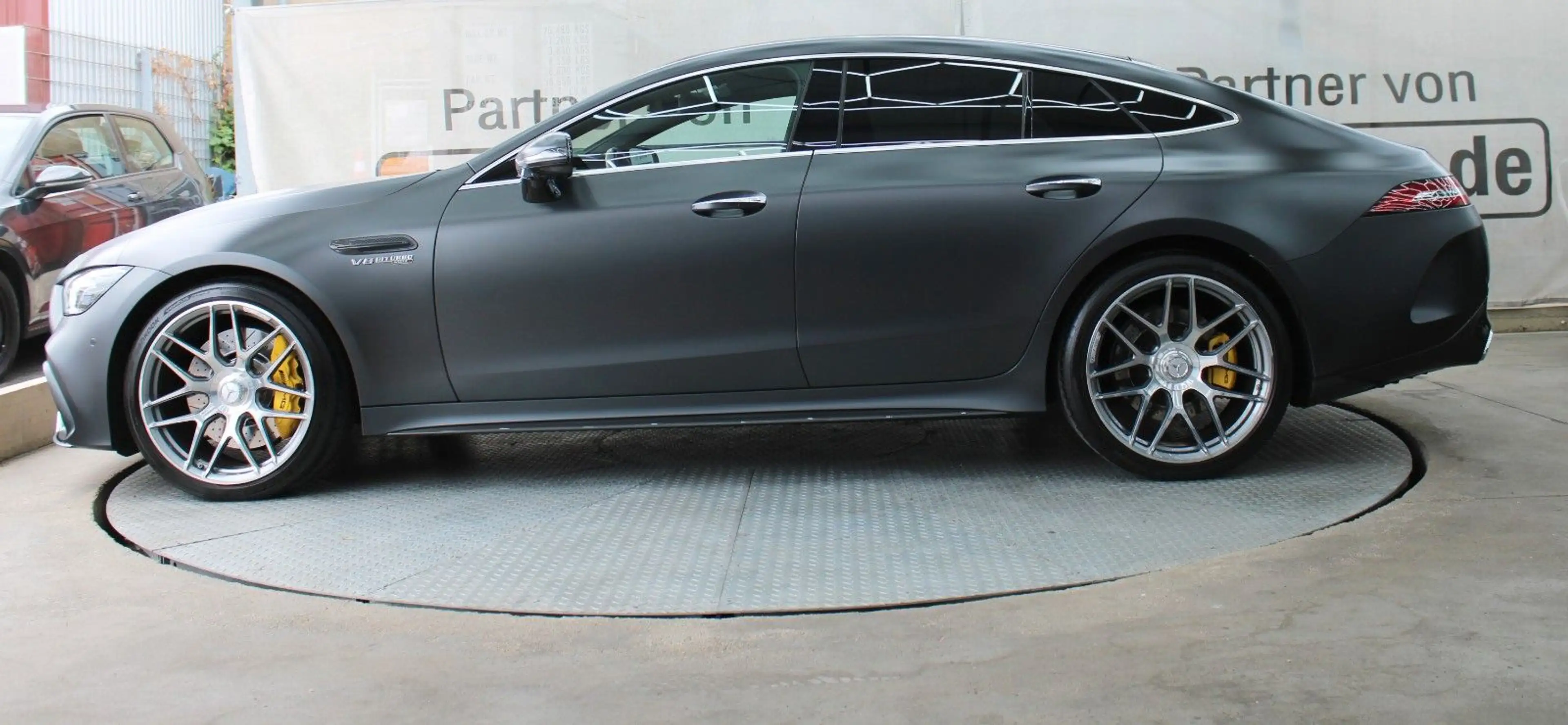 Mercedes-Benz AMG GT 63 S 4Matic+ *Werksgarantie* — photo 4
