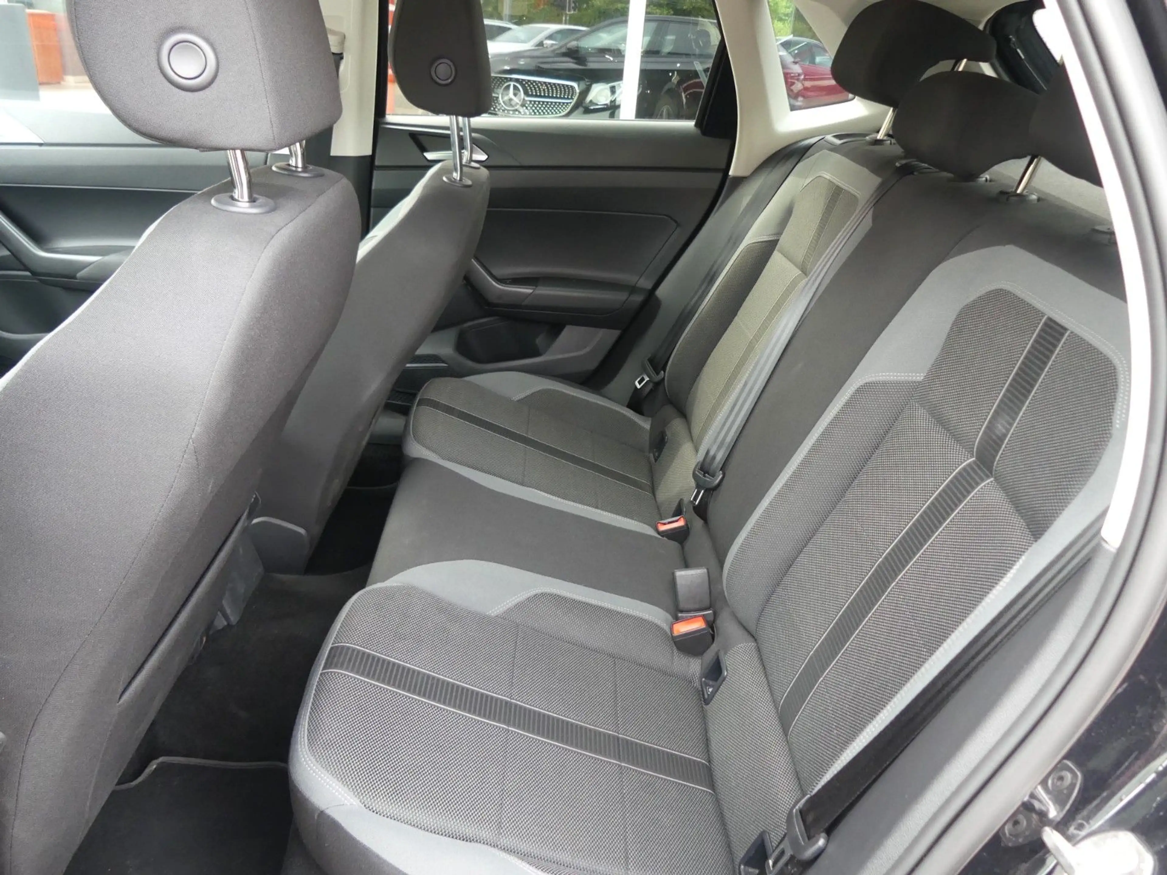 Volkswagen Polo VI Style * Tempo * SHZ * PDC — photo 15