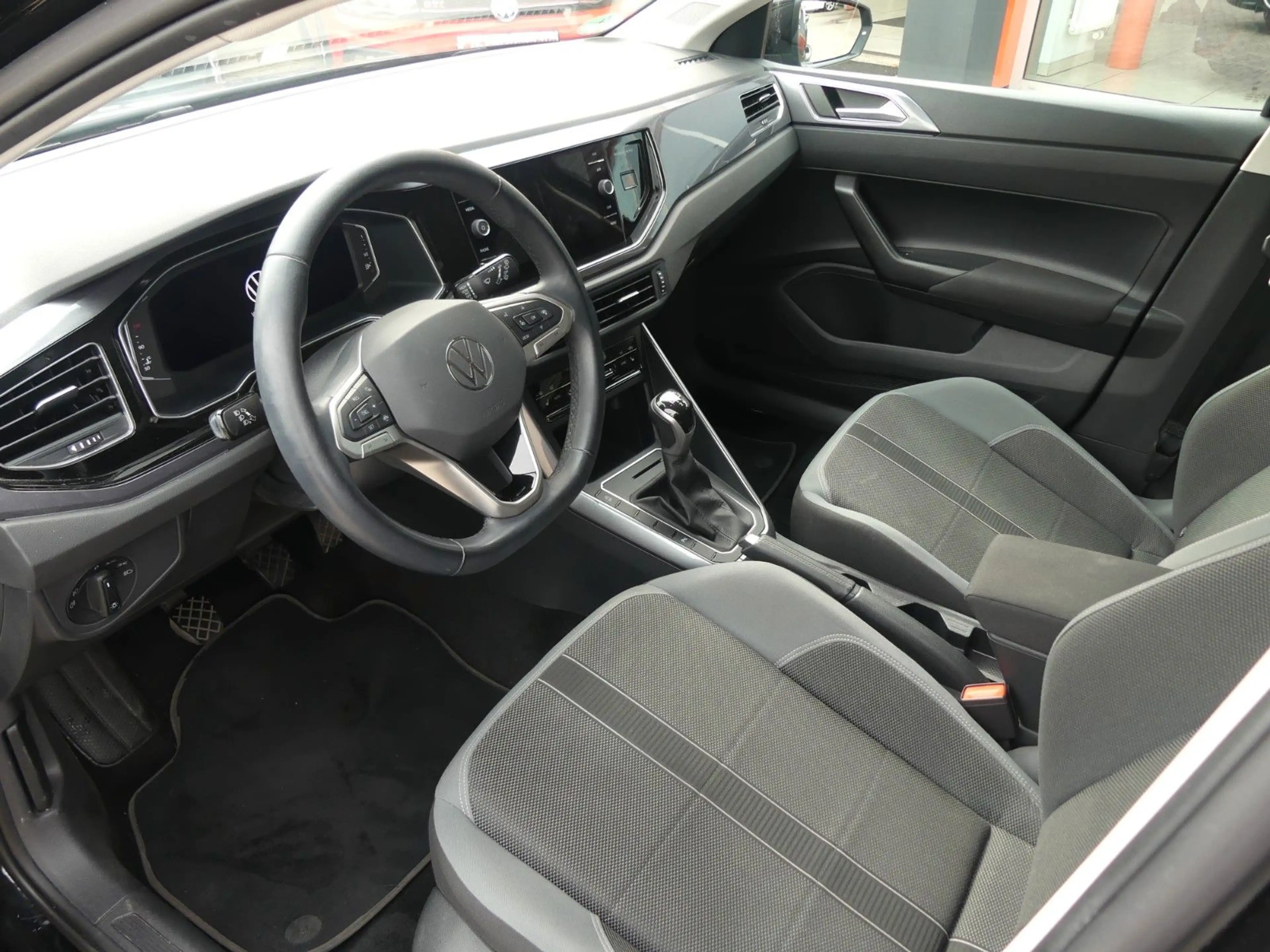 Volkswagen Polo VI Style * Tempo * SHZ * PDC — photo 6
