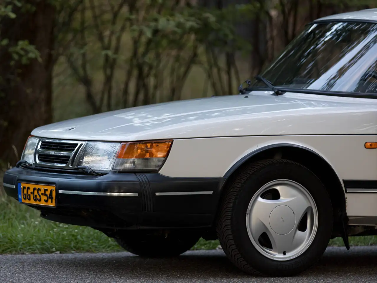 Saab 900